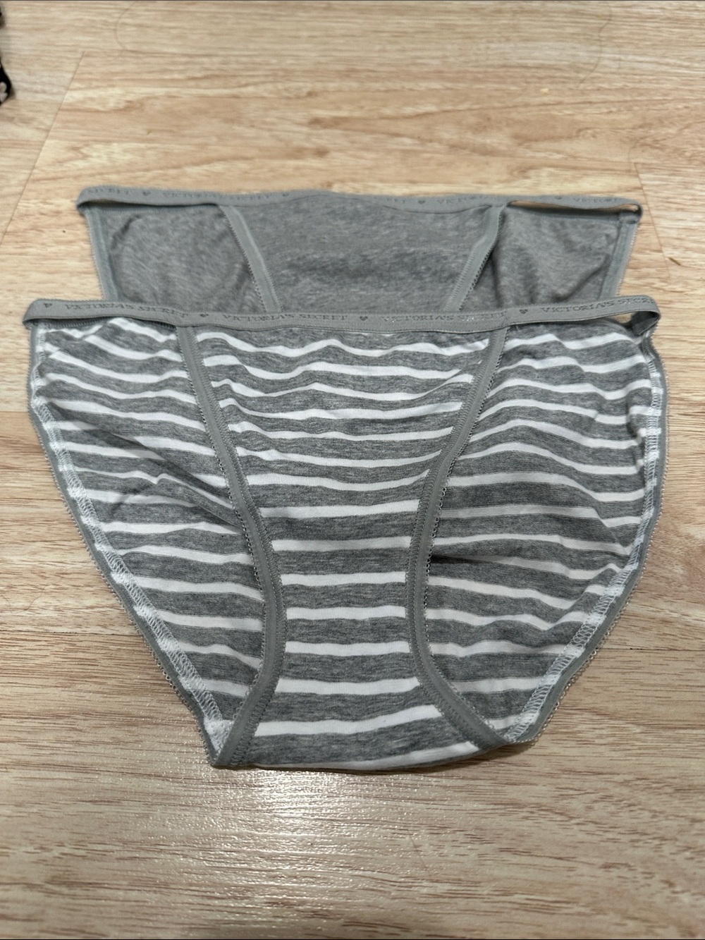 Rare Victoria’s Secret String Bikini Set of 2 Size M
